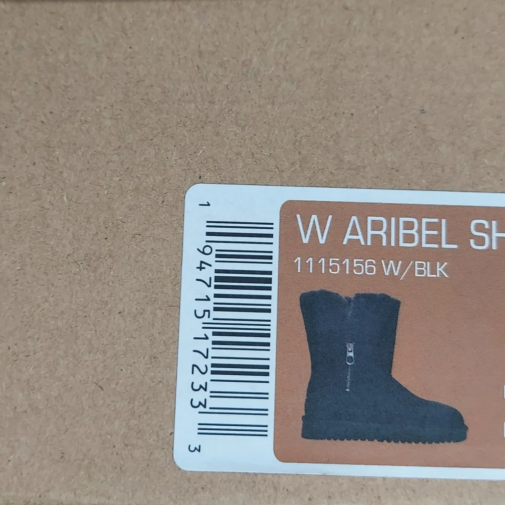 Koolaburra By UGG Aribel Short Black Women's Boots Size 8 & 11 NWT
